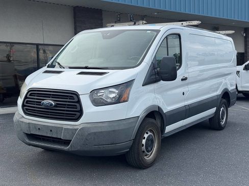 Used 2018 Ford Transit 250 130 Low Roof RWD image 2