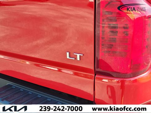 Used 2022 Chevrolet Silverado 2500 LT w/ Convenience Package AWD/4WD image 12