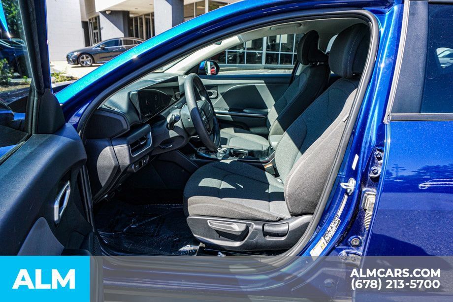 Used 2025 Kia K4 FWD image 18