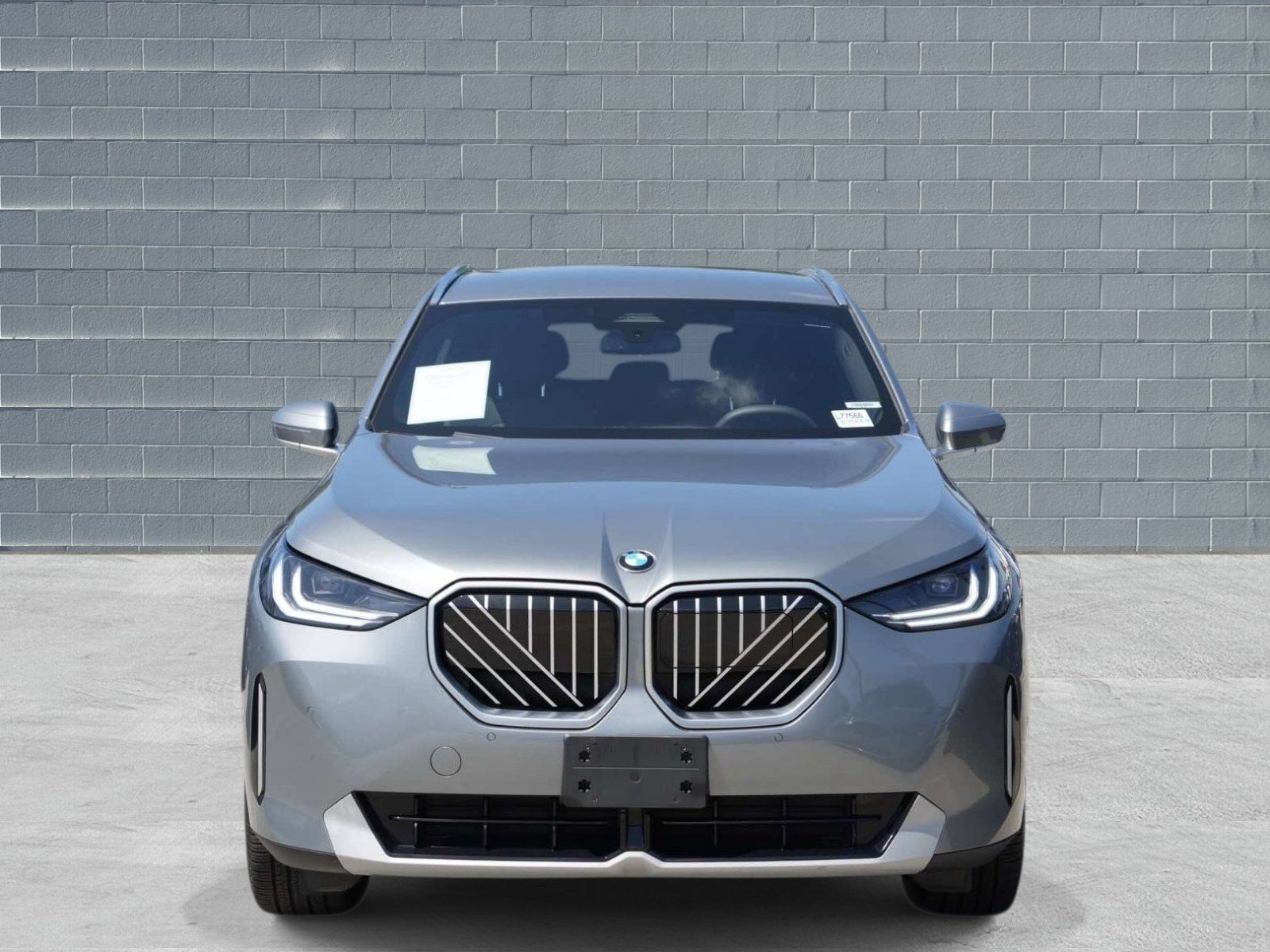 Used 2026 BMW X3 xDrive30i w/ Convenience Package AWD/4WD image 2