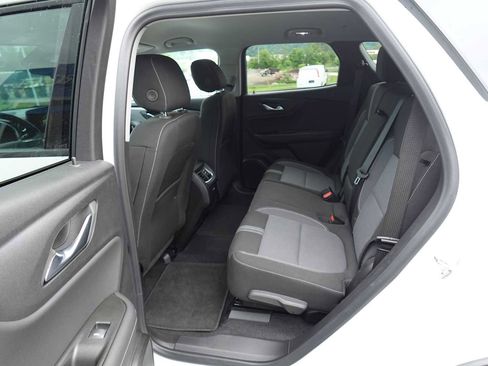 Used 2025 Chevrolet Blazer LT AWD/4WD image 24