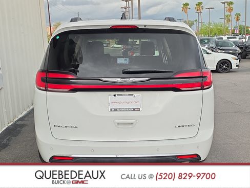 Used 2023 Chrysler Pacifica Limited FWD image 6