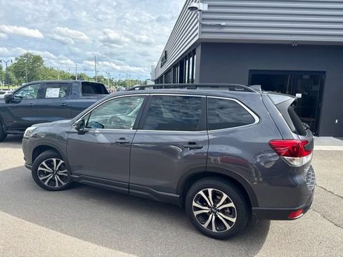 Used 2023 Subaru Forester Limited AWD/4WD image 6
