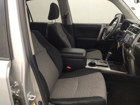Used 2016 Toyota 4Runner SR5 RWD image 21