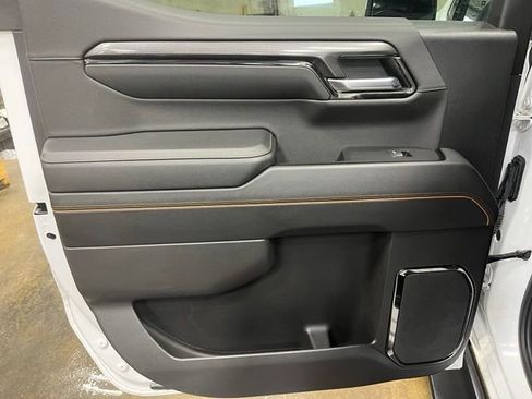 Used 2023 GMC Sierra 1500 AT4 w/ AT4 Premium Package AWD/4WD image 25
