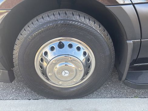 Used 2024 Mercedes-Benz Sprinter 3500 image 12