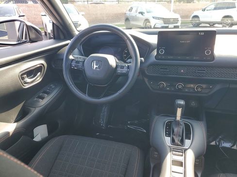 Certified 2025 Honda HR-V Sport image 12