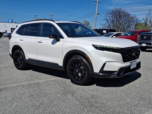 Used 2025 Honda CR-V Sport image 1