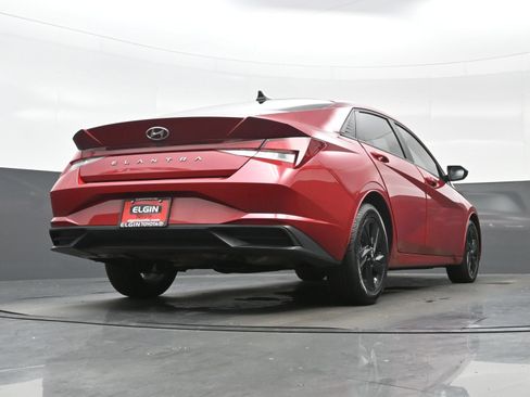 Used 2023 Hyundai Elantra SEL FWD image 30