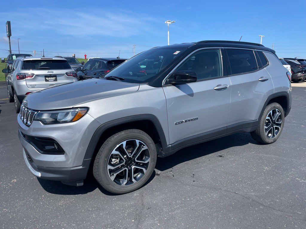 Used 2023 Jeep Compass Limited AWD/4WD image 6