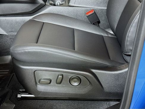 New 2026 GMC Canyon Elevation w/ Convenience Package image 17