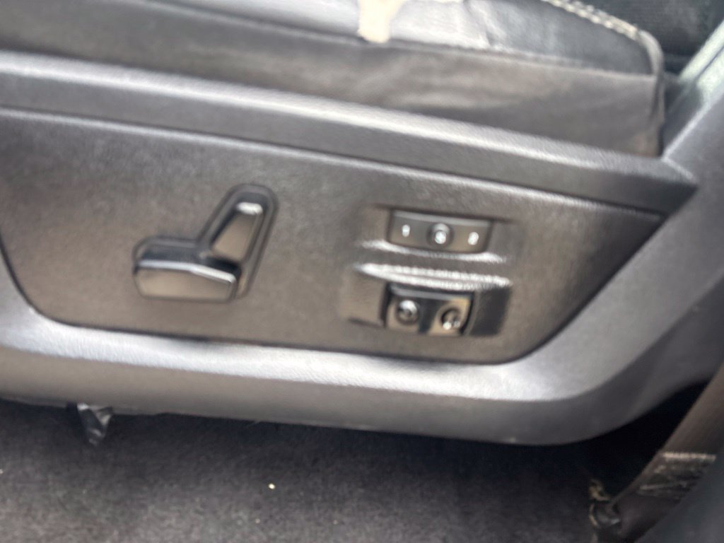 Used 2014 RAM 2500 Laramie AWD/4WD image 11