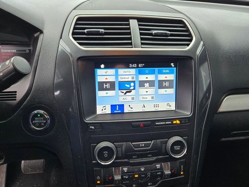 Used 2019 Ford Explorer XLT w/ Equipment Group 202A image 41