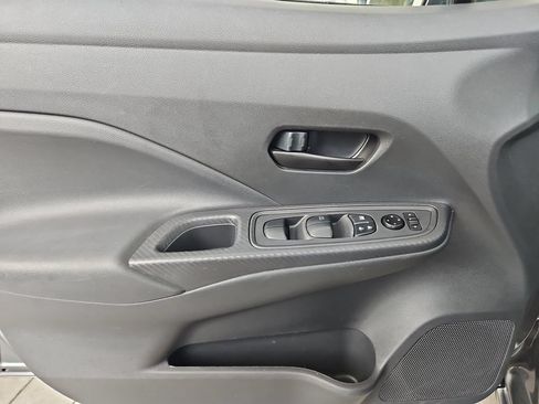 Used 2025 Nissan Versa S FWD image 23