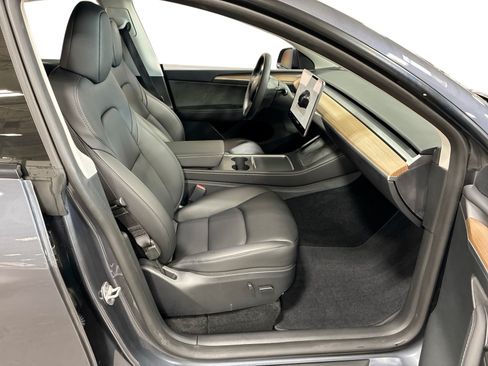 Certified 2023 Tesla Model Y Performance AWD/4WD image 13
