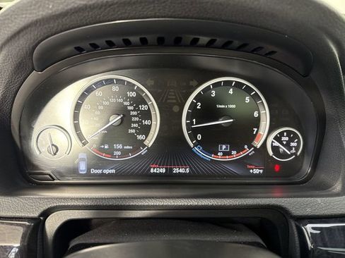 Used 2013 BMW 550i Gran Turismo xDrive AWD/4WD image 16