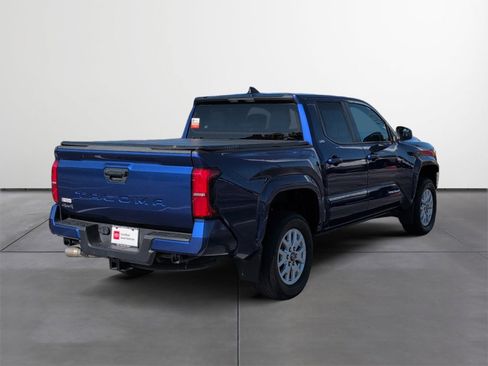 Used 2025 Toyota Tacoma SR5 image 5