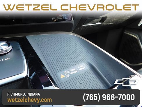 Used 2025 Buick Enclave Avenir w/ Super Cruise Package AWD/4WD image 48
