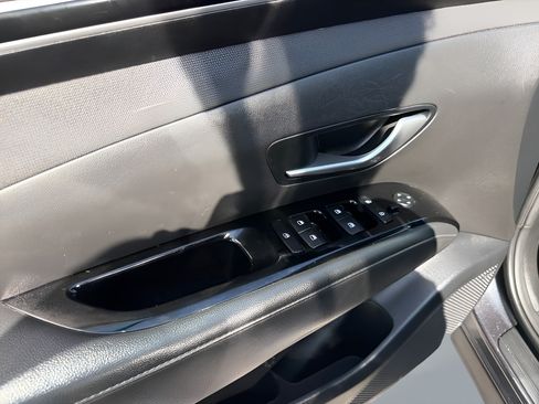 Used 2024 Hyundai Tucson Limited FWD image 16