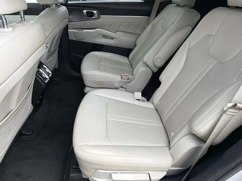 Used 2022 Kia Sorento SX AWD/4WD image 20