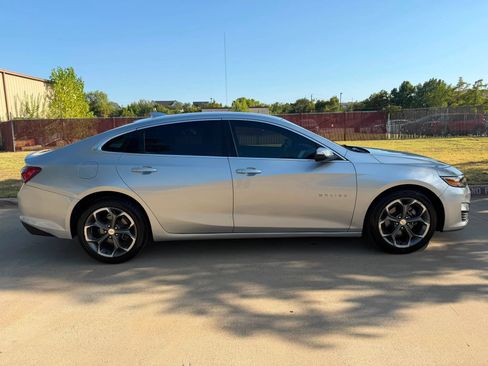 Used 2020 Chevrolet Malibu LT FWD image 4