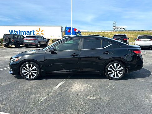 Used 2020 Nissan Sentra SV w/ SV Premium Package image 5