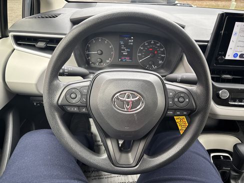 Certified 2023 Toyota Corolla LE image 18