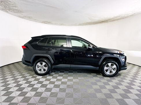Used 2024 Toyota RAV4 XLE FWD image 2