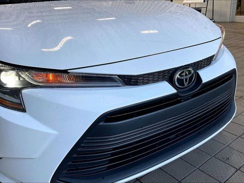 Used 2024 Toyota Corolla LE FWD image 26