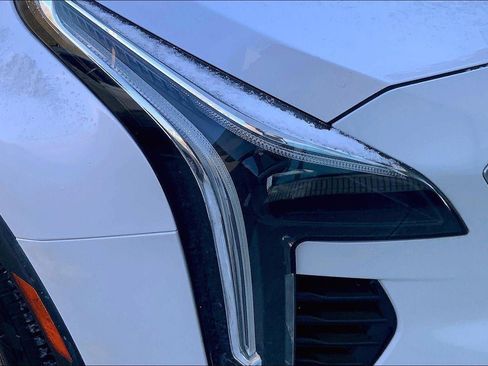 Used 2020 Cadillac XT4 Premium Luxury image 26