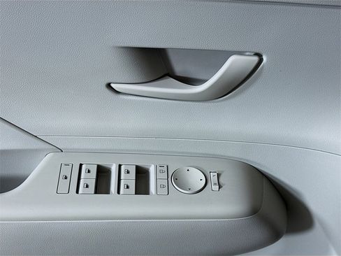 Certified 2024 Hyundai Kona SEL image 23