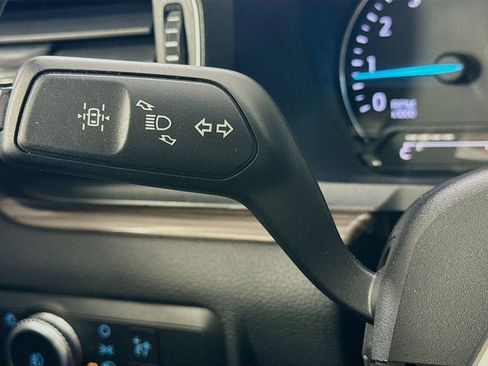 Used 2021 Ford Explorer Limited w/ Equipment Group 301A image 12