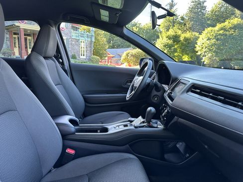 Used 2021 Honda HR-V Sport image 20