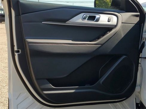 New 2025 Ford Explorer Active w/ Active Comfort Package image 11