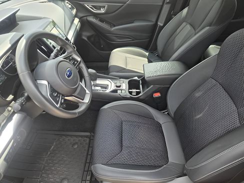 Used 2023 Subaru Forester Premium AWD/4WD image 19