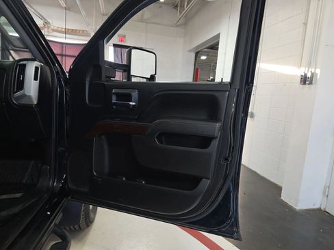 Used 2016 GMC Sierra 2500 SLE image 25