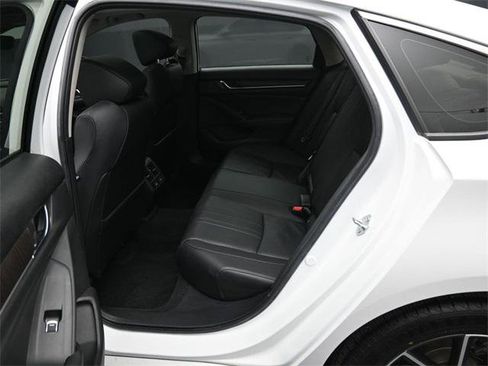 Used 2022 Honda Accord EX-L image 31