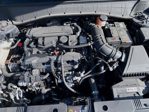 Used 2024 Hyundai Kona Limited image 34