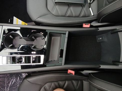 New 2026 Volkswagen Atlas SE image 25