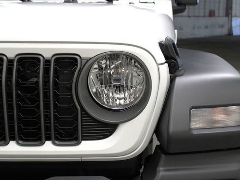 New 2026 Jeep Wrangler Sport S image 31