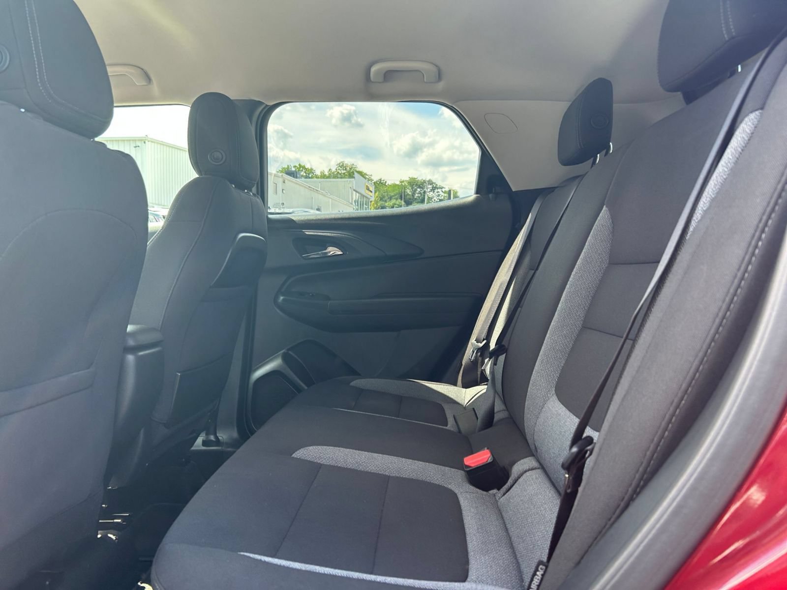 Used 2025 Chevrolet TrailBlazer LT FWD image 20