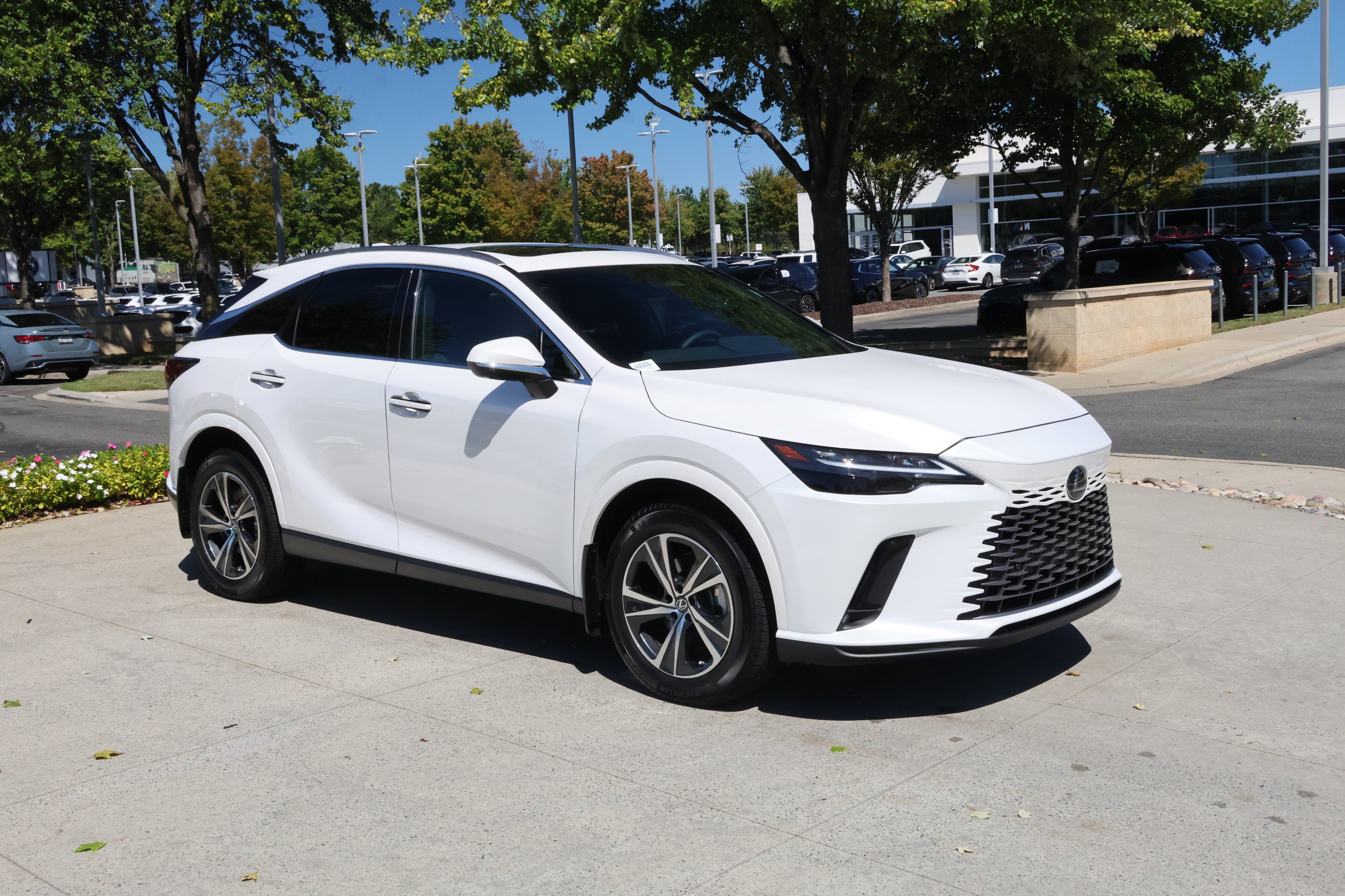 Used 2026 Lexus RX 350h w/ Convenience Package AWD/4WD image 2