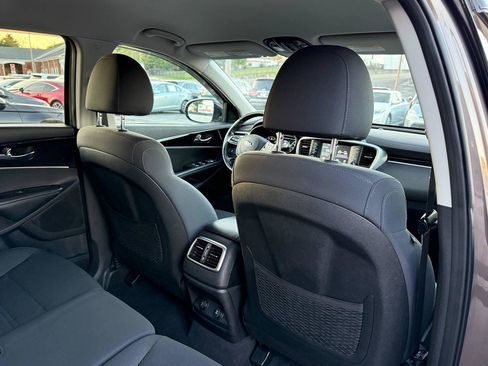 Used 2019 Kia Sorento AWD w/ LX Convenience Package image 27