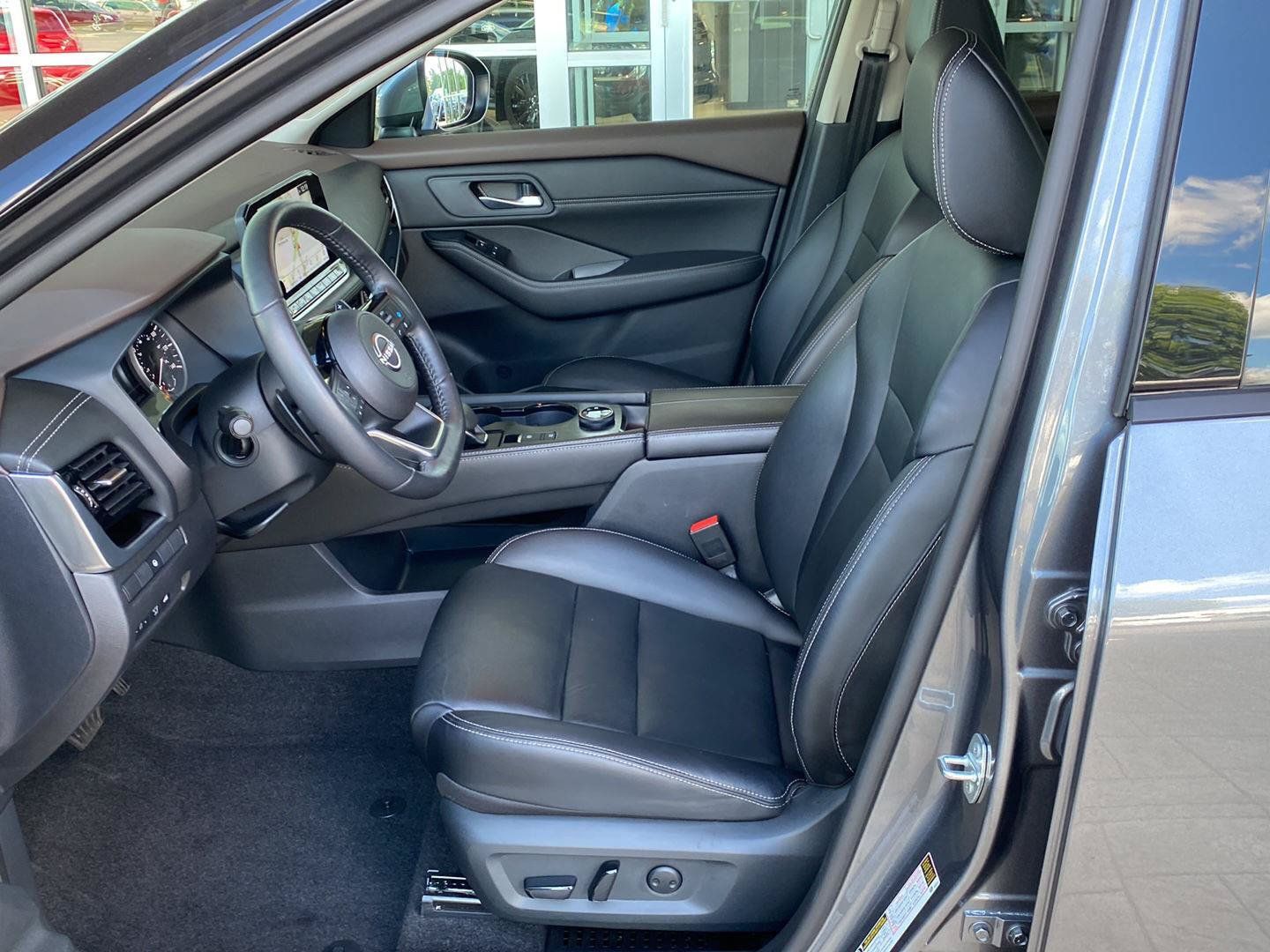 Certified 2023 Nissan Rogue SL w/ SL Premium Package AWD/4WD image 20