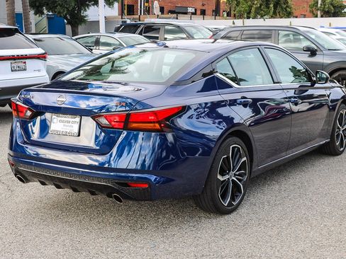 Used 2023 Nissan Altima 2.5 SR image 9