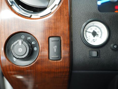 Used 2016 Ford F250 King Ranch w/ FX4 Off-Road Package AWD/4WD image 24