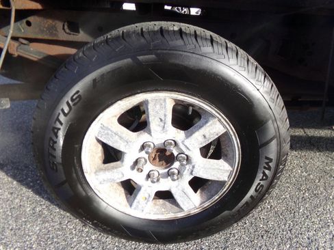 Used 2012 Ford F150 XLT w/ XLT Chrome Pkg image 18