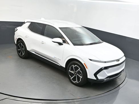 New 2025 Chevrolet Equinox EV LT FWD image 1