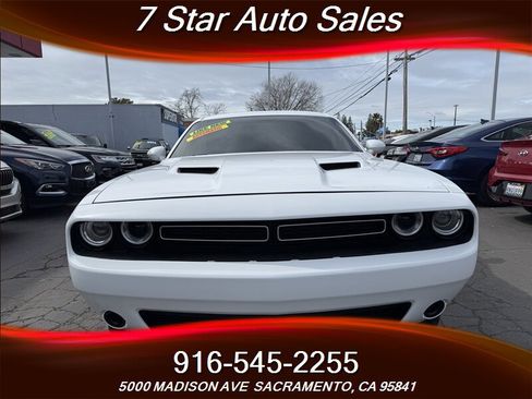 Used 2016 Dodge Challenger SXT w/ Sound Group image 2