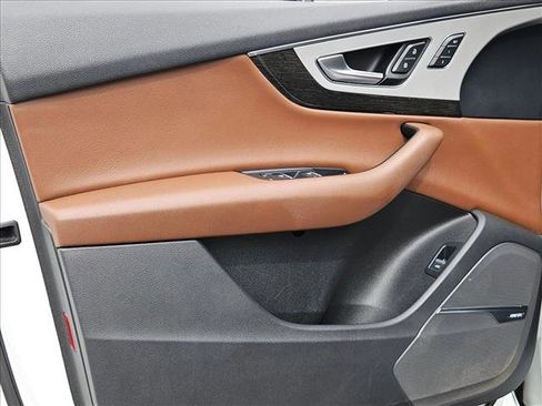 Used 2018 Audi Q7 2.0T Premium Plus w/ Premium Plus Package image 10